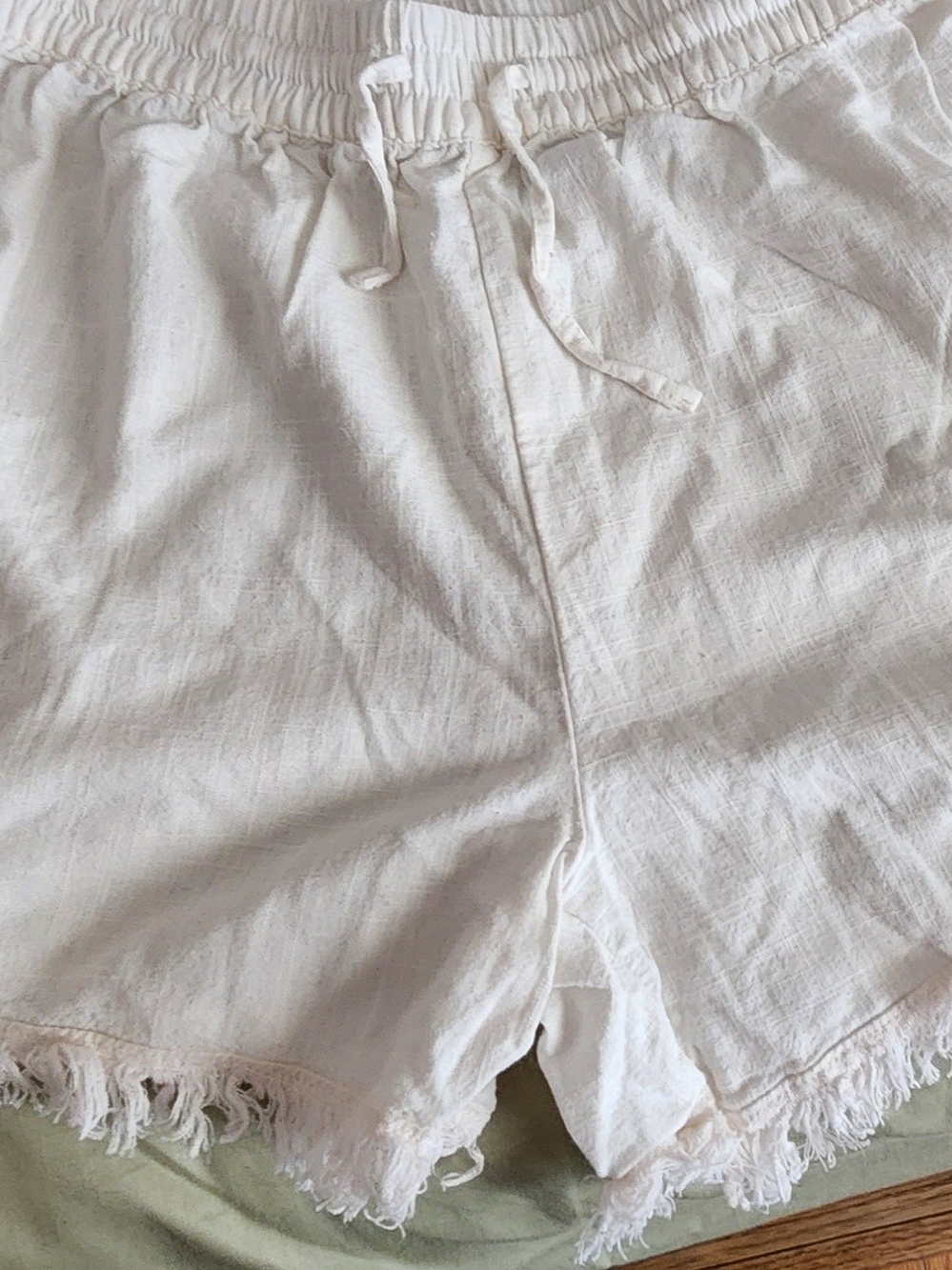 Divided Off-White Fringe Hem Casual Flirty Shorts Size XS